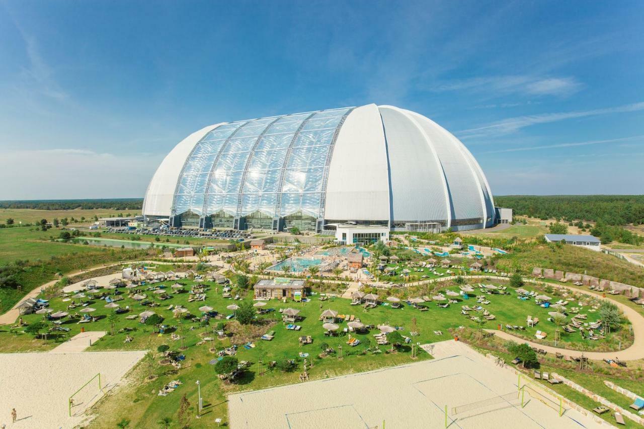 Tropical Islands Campingplatz Krausnick Bagian luar foto
