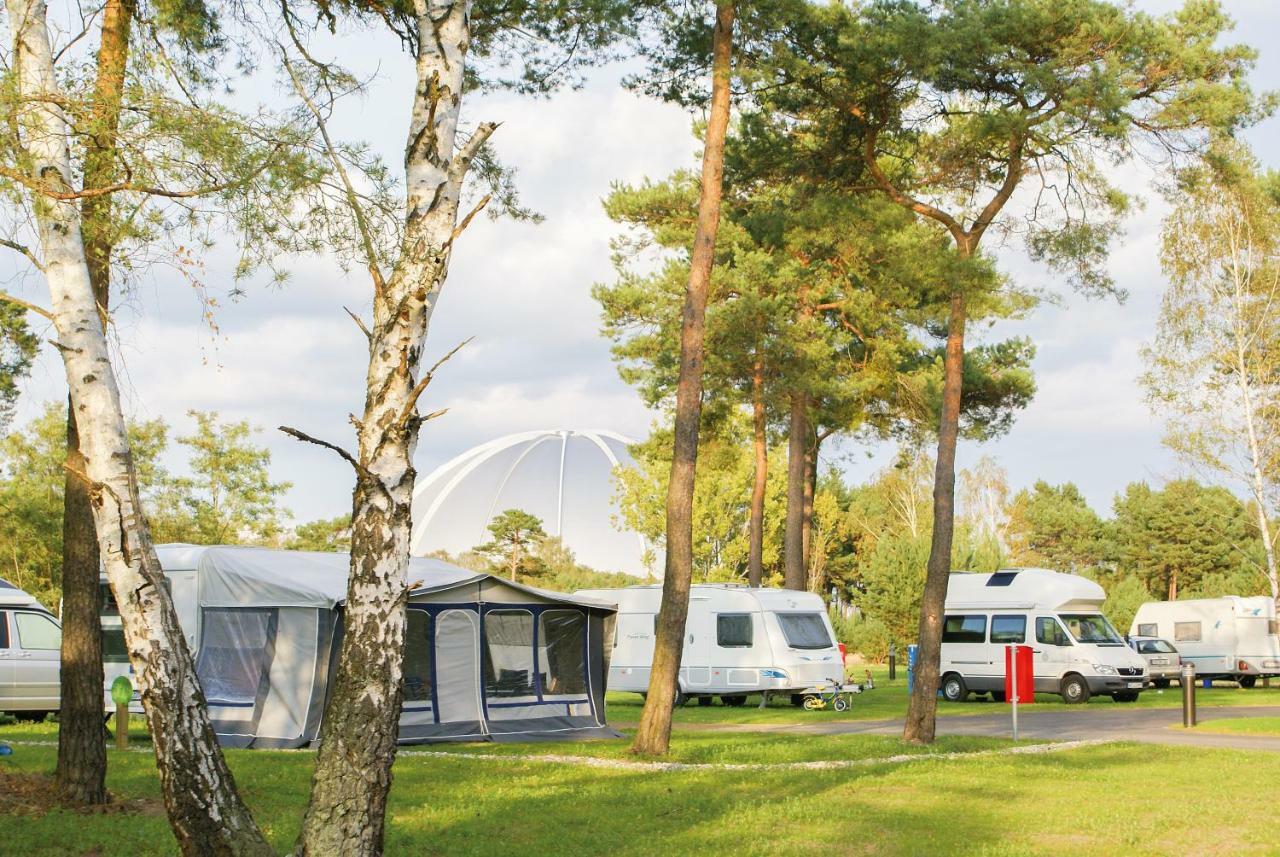 Tropical Islands Campingplatz Krausnick Bagian luar foto